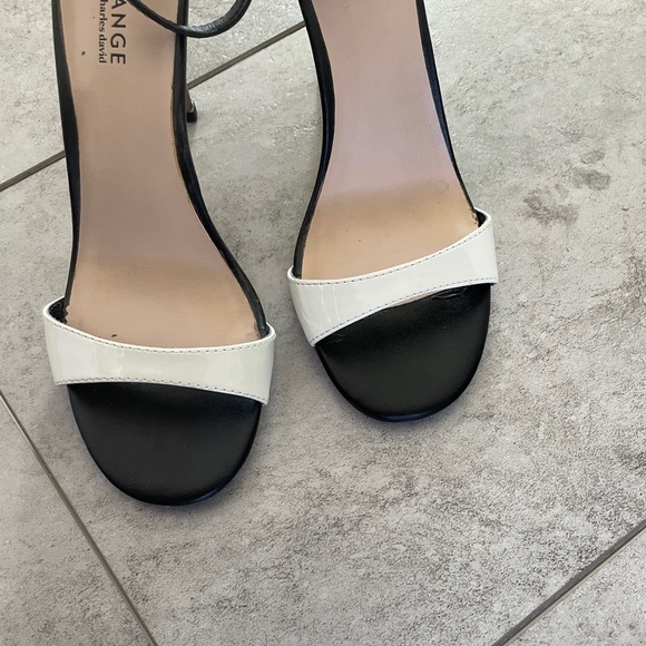 Exchange by Charles Davis Black and White high heel stiletto shoes SZ 9M - Picture 5 of 5